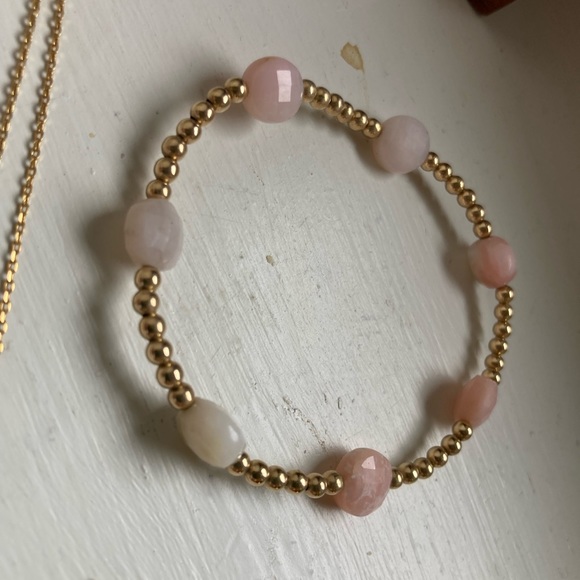 Local Eclectic Dainty Peach Necklace and Matching Studs - Picture 3 of 4